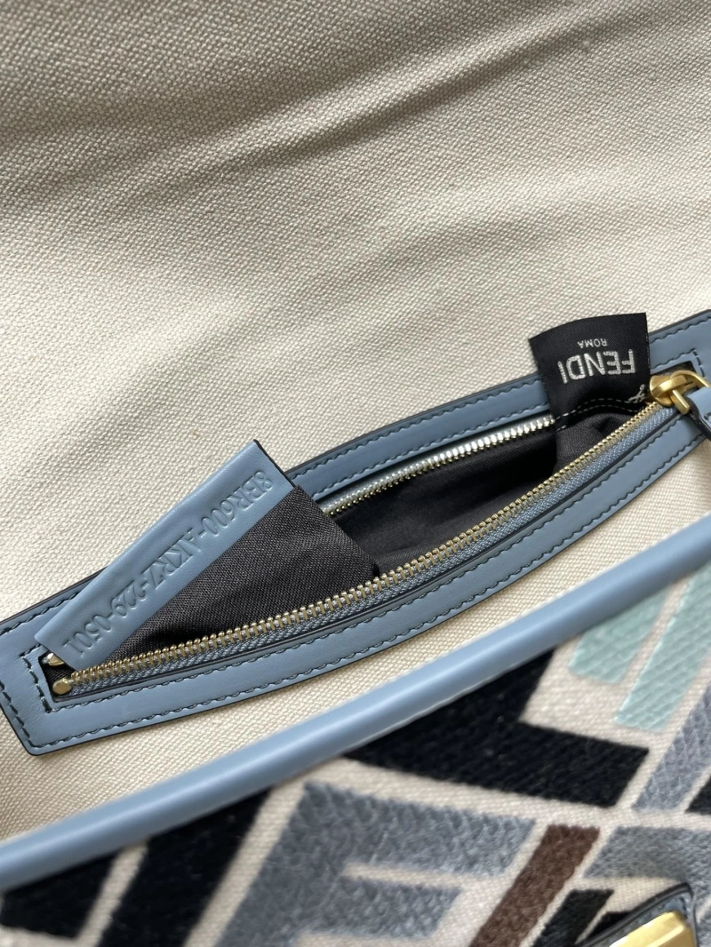 F**di baguette bags 4222c-0861