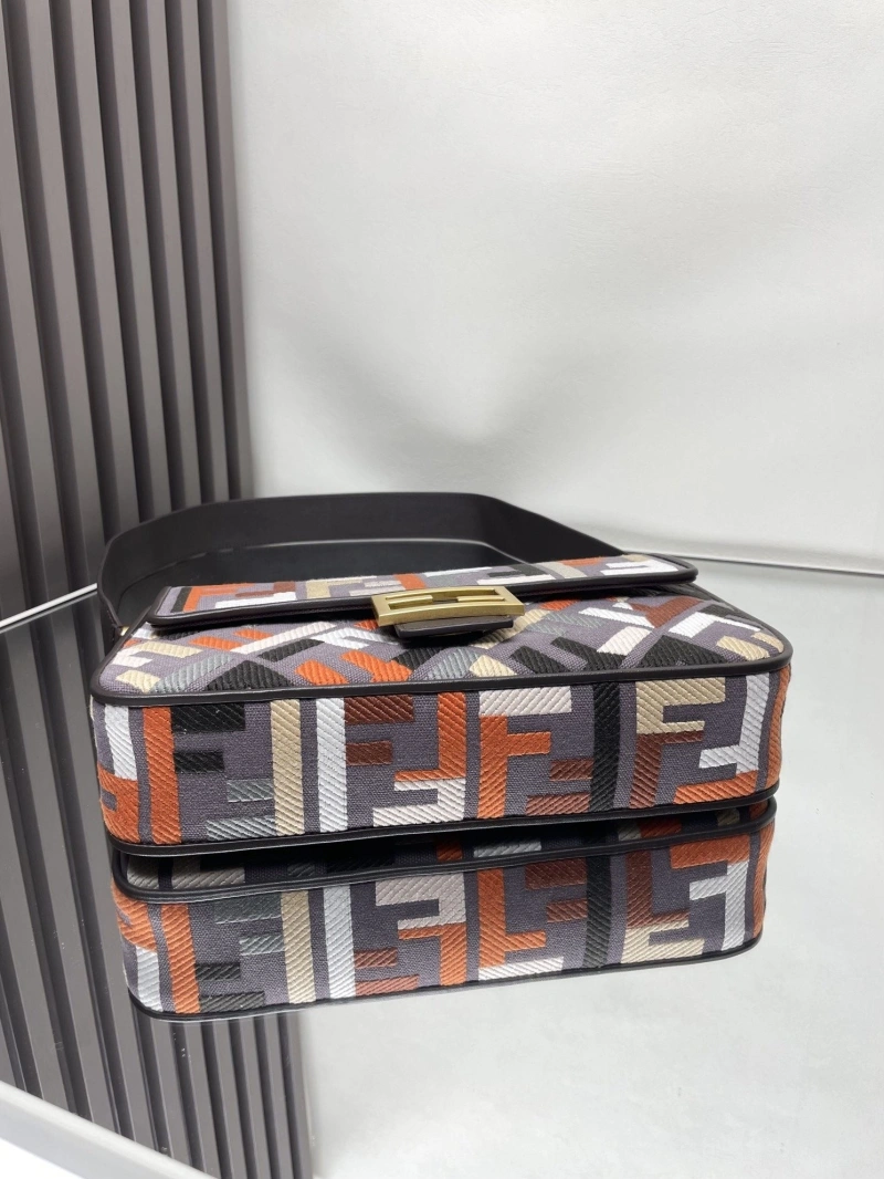 F**di baguette bags 4222c-0862