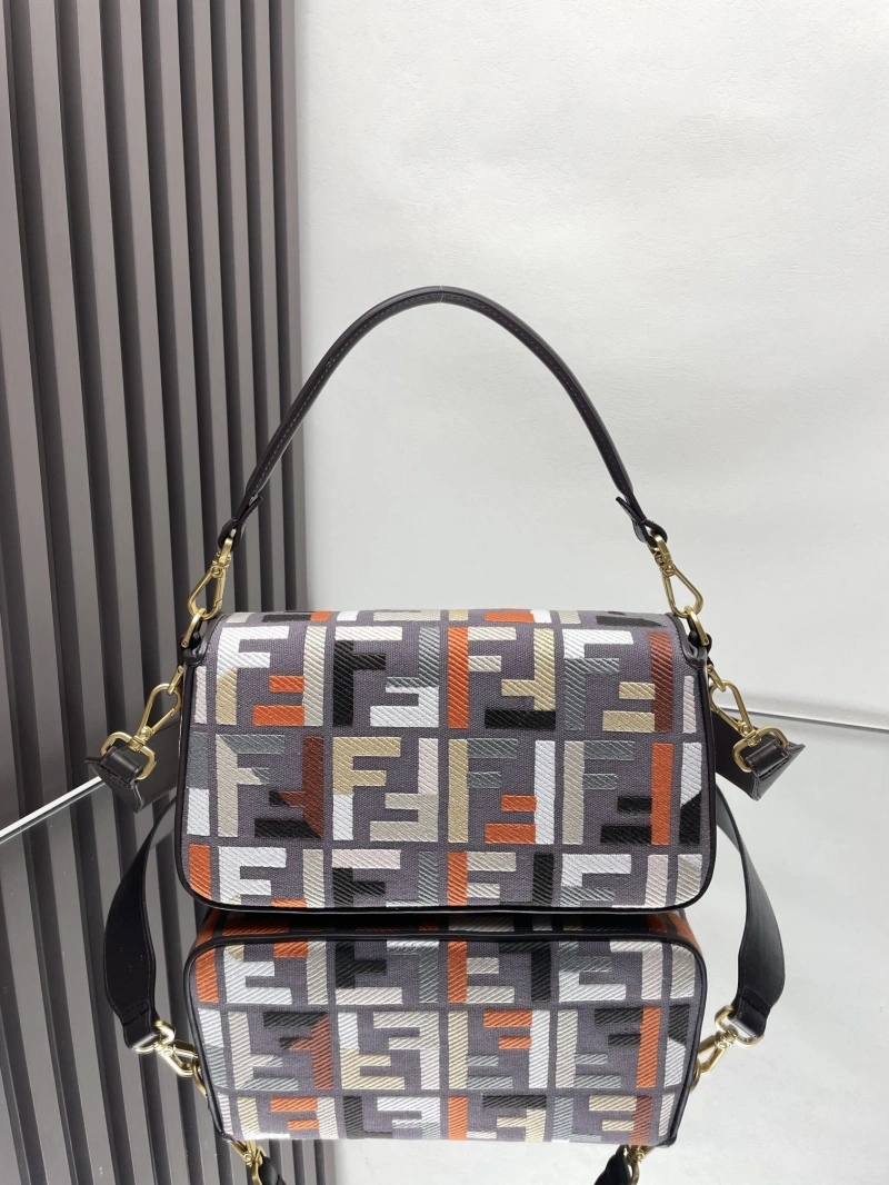 F**di baguette bags 4222c-0862