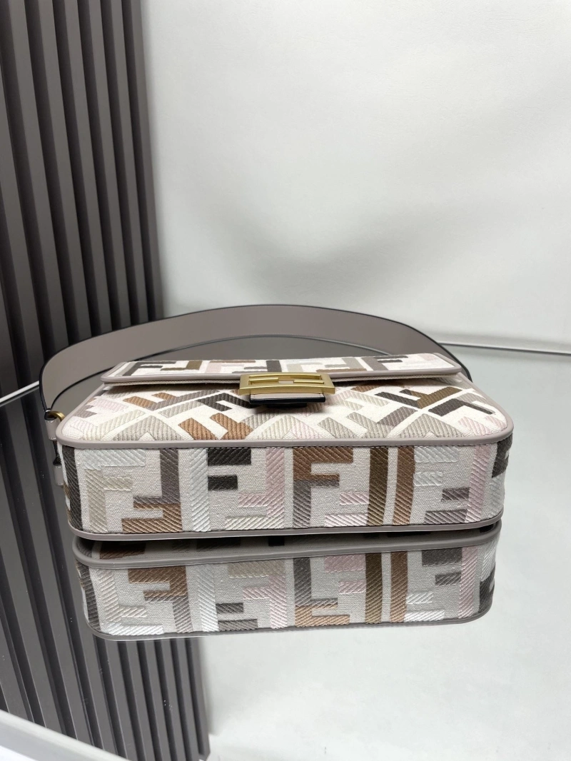 F**di baguette bags 4222c-0864
