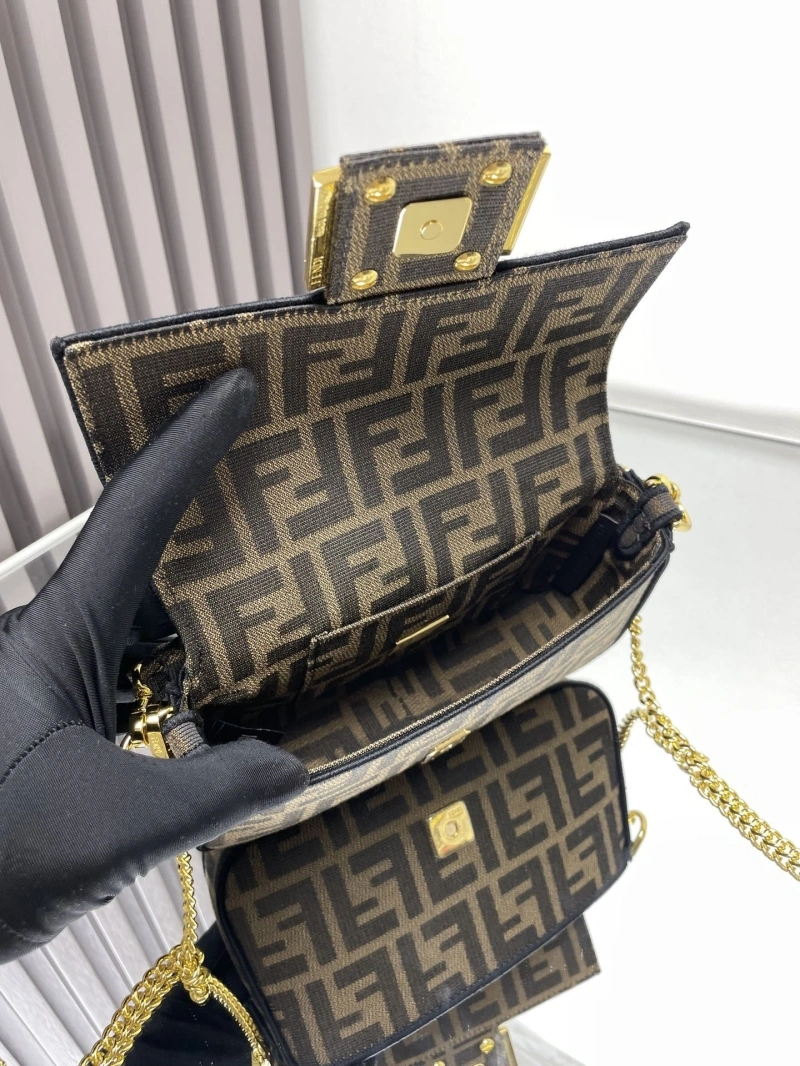 F**di baguette bags 4222c-0868
