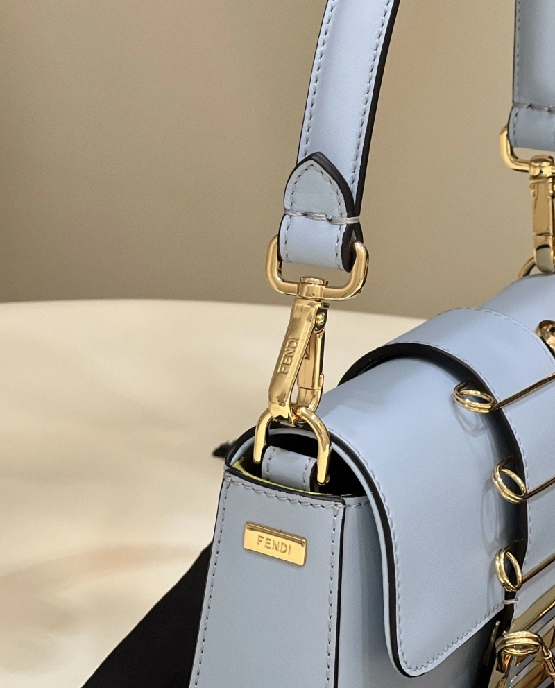 F**di baguette bags 4222c-0879