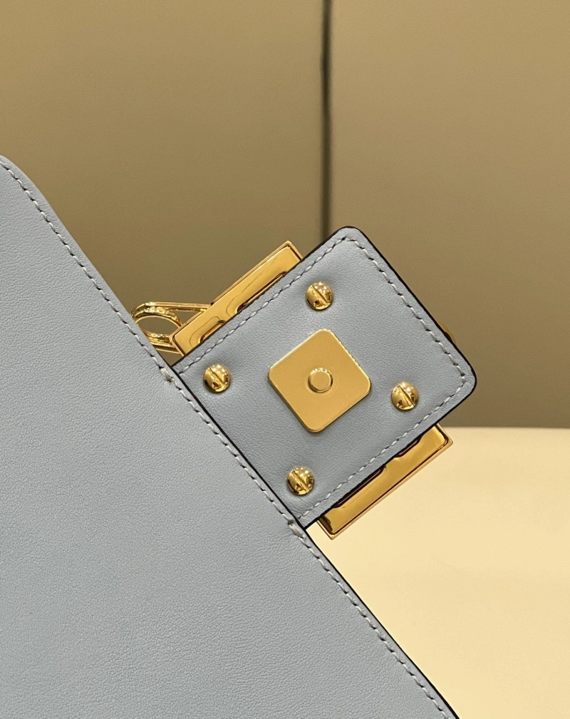 F**di baguette bags 4222c-0879