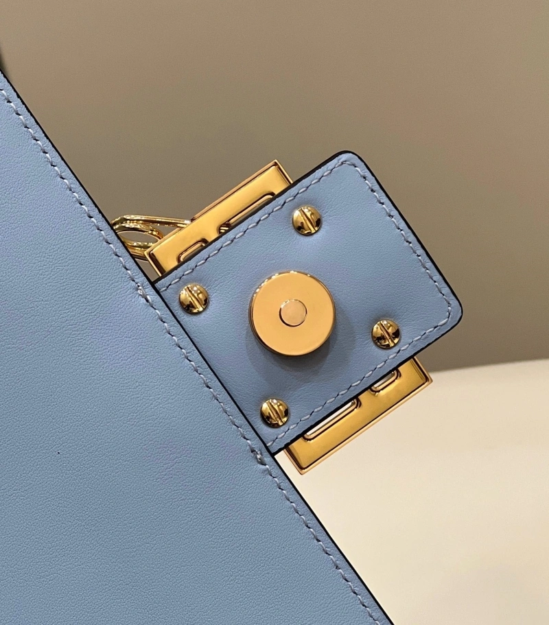 F**di baguette bags 4222c-0880