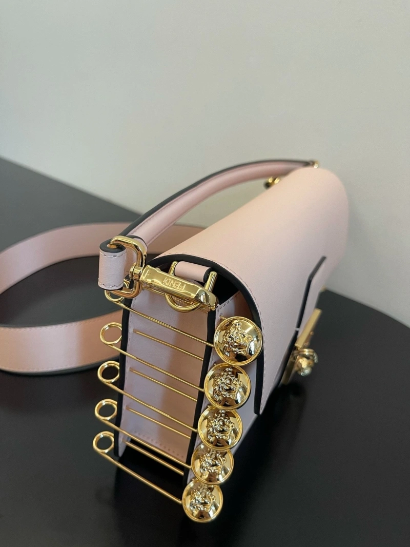 F**di baguette bags 4222c-0882