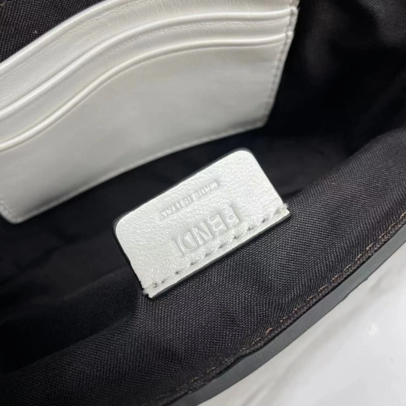 F**di baguette bags 4222c-0891
