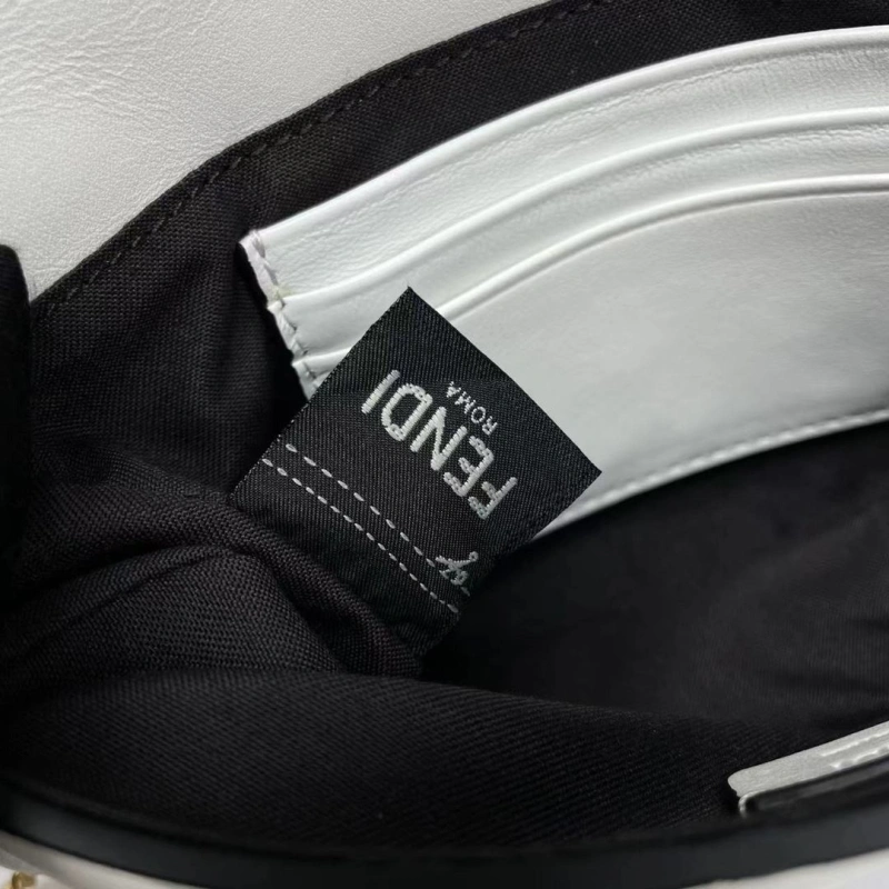 F**di baguette bags 4222c-0891