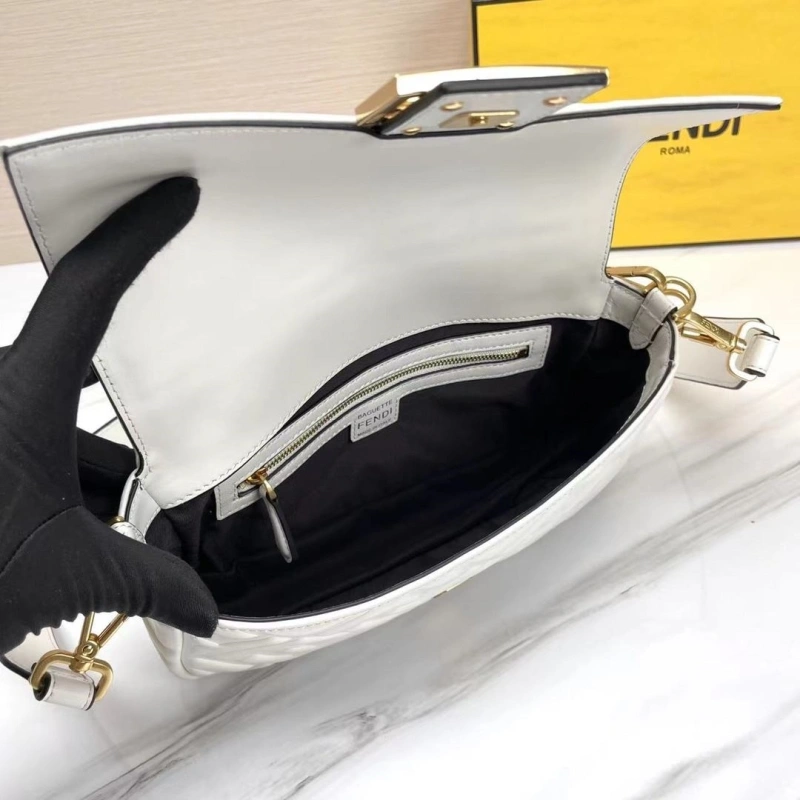 F**di baguette bags 4222c-0895