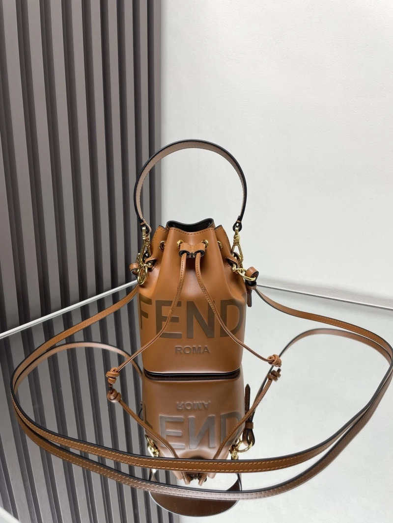 F**di bucket bags 4222c-0910