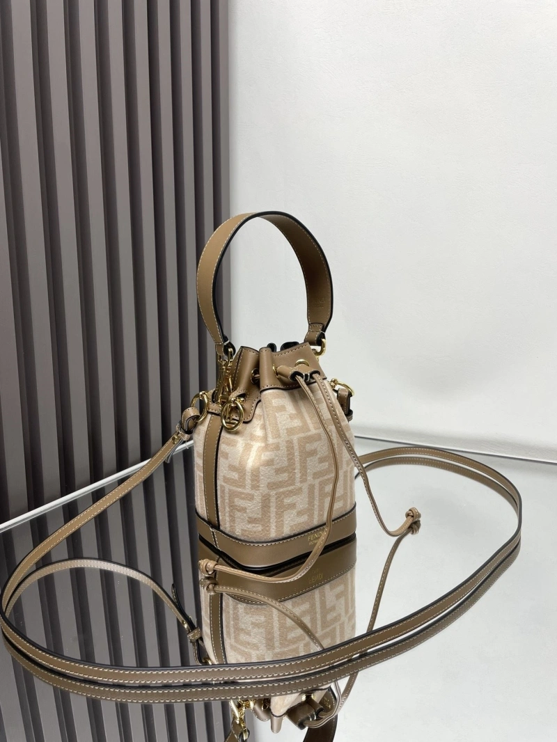 F**di bucket bags 4222c-0911