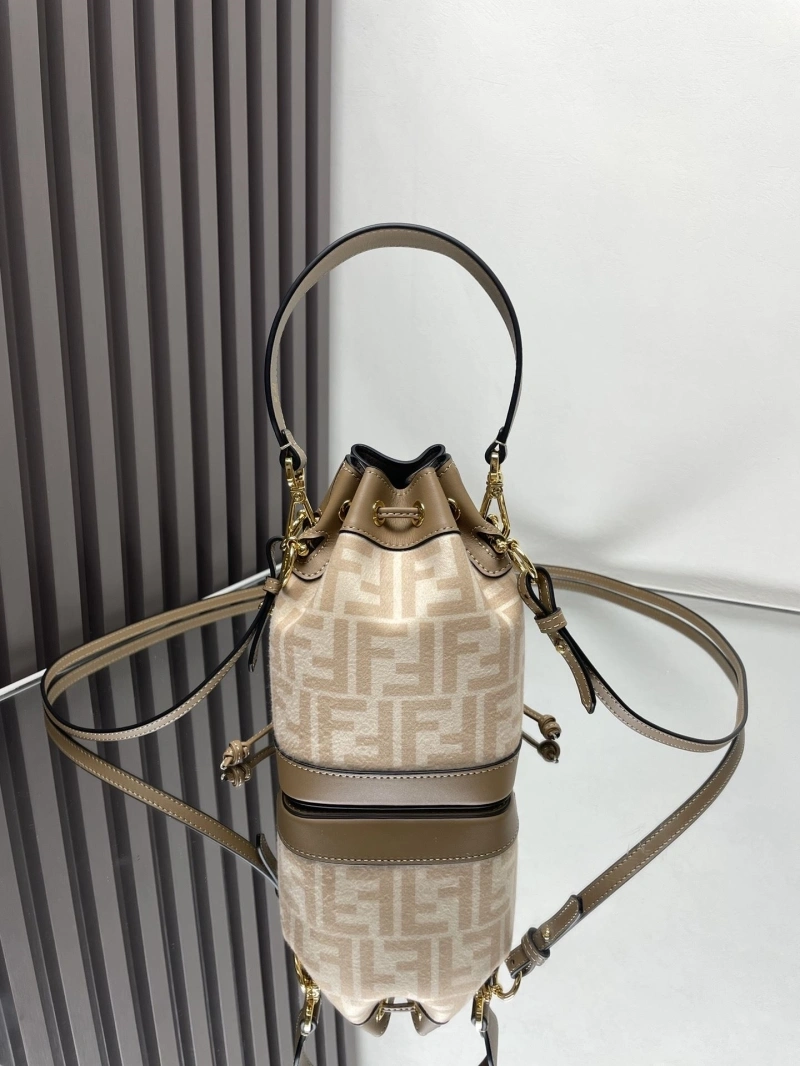 F**di bucket bags 4222c-0911