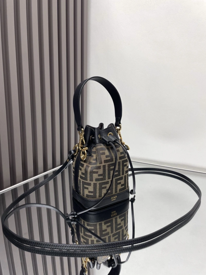 F**di bucket bags 4222c-0913