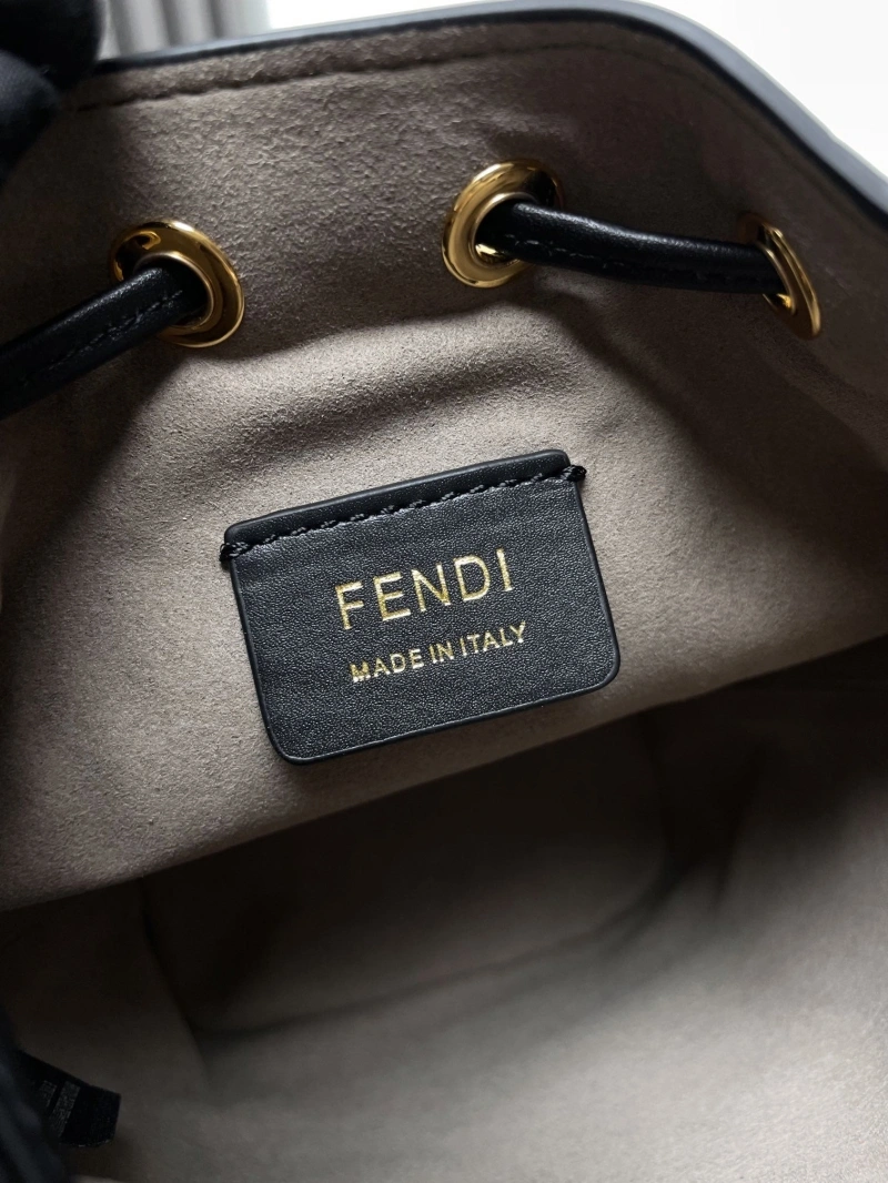 F**di bucket bags 4222c-0913