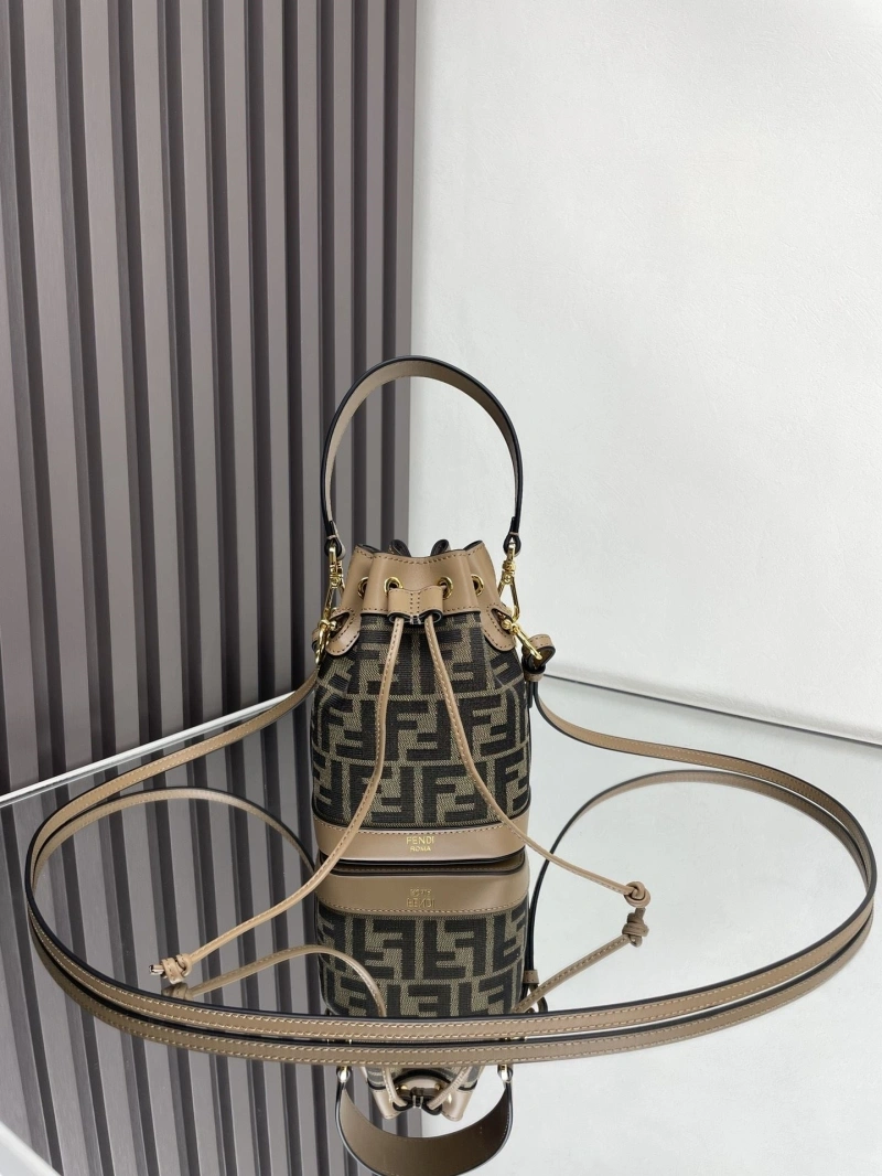 F**di bucket bags 4222c-0914