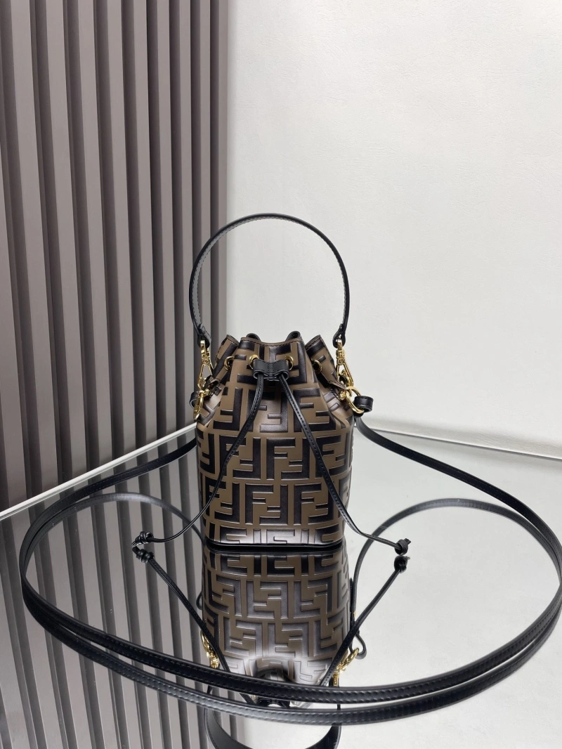 F**di bucket bags 4222c-0926
