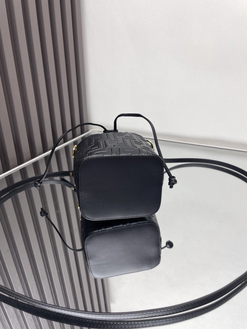F**di bucket bags 4222c-0927