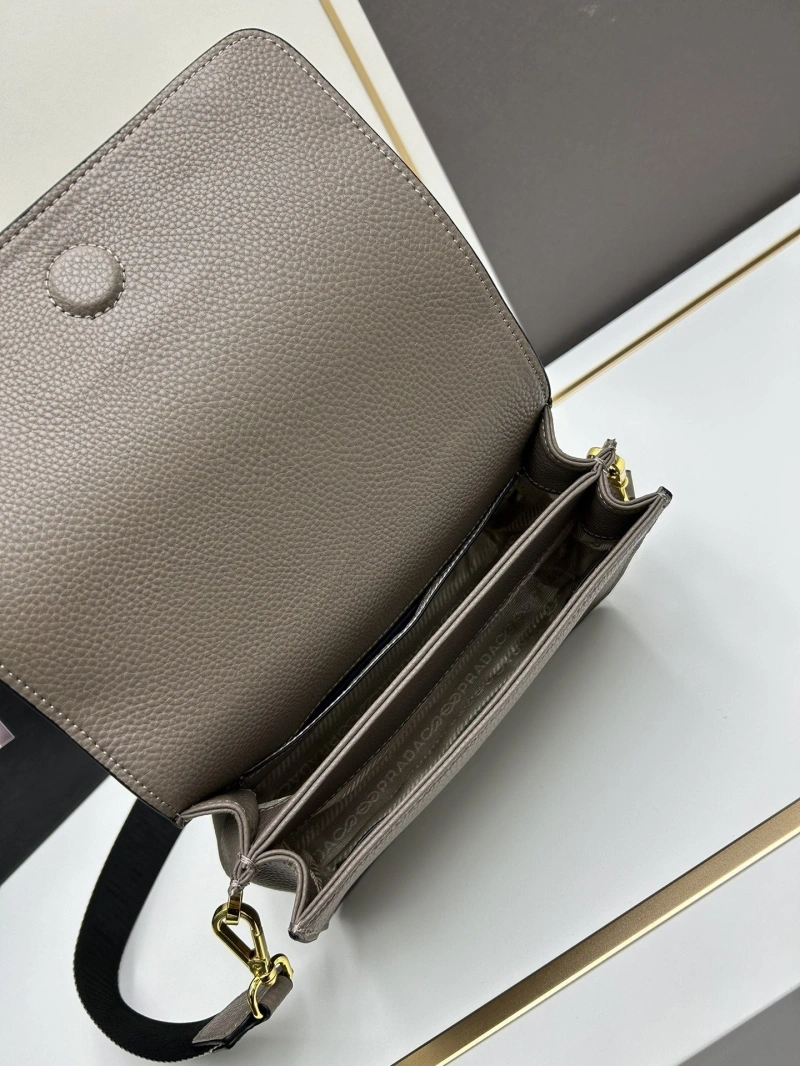Pra*a satchel bags 4224-0078