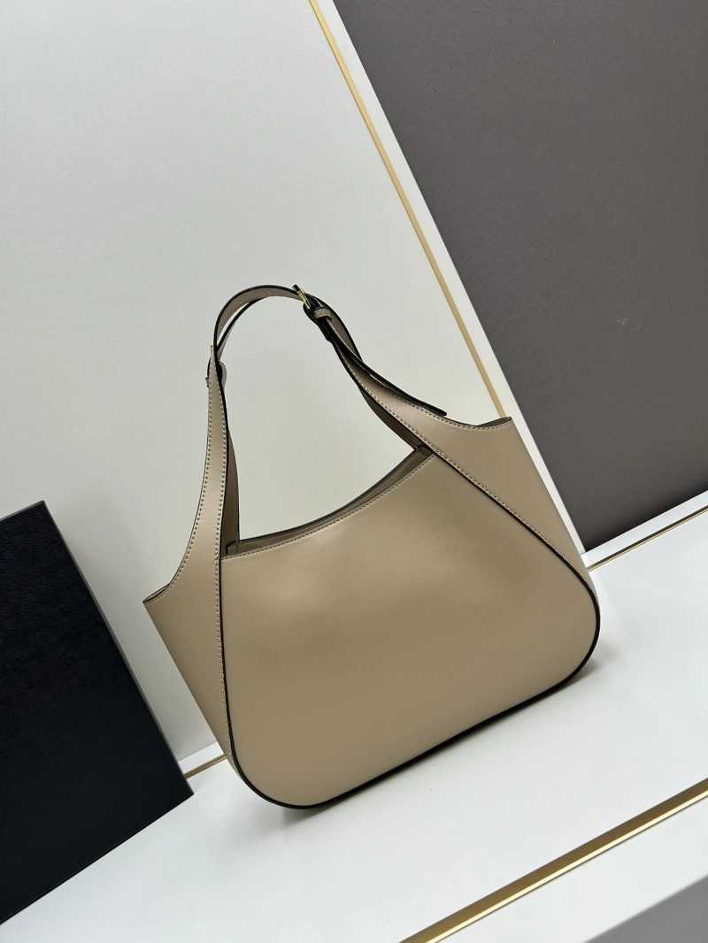 F**di top handle bags 4224-0274