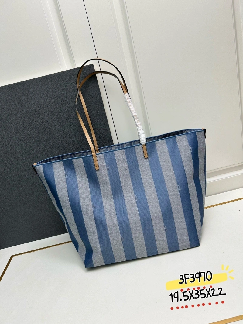 F**di shopping bags 4224-0560