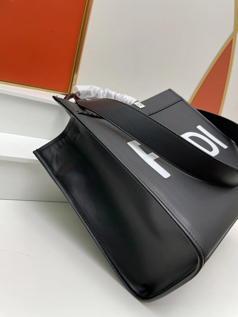 F**di shopping bags 4224-0578