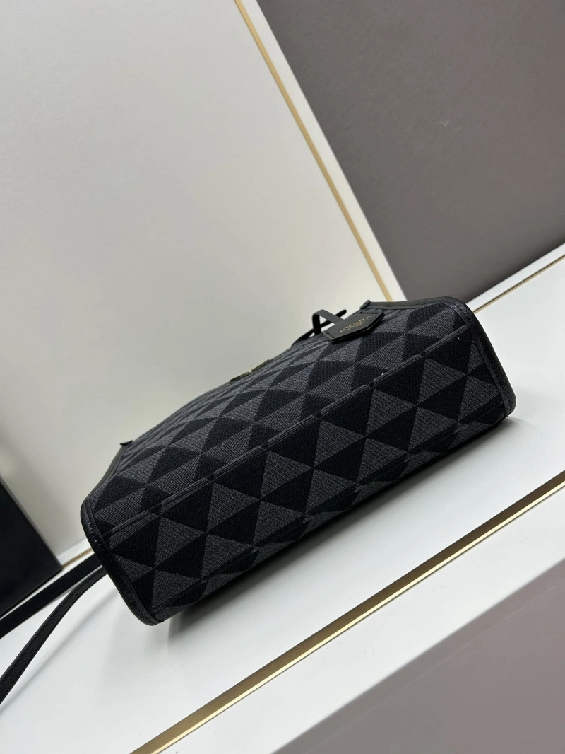 Pra*a shopping bags 4224-0734