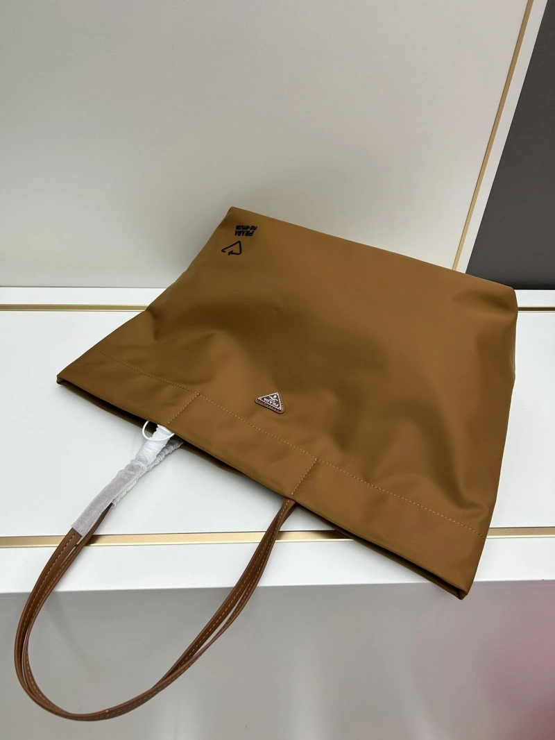 Pra*a shopping bags 4224-0854