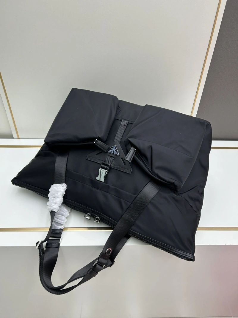 Pra*a travel bags 4224-0943