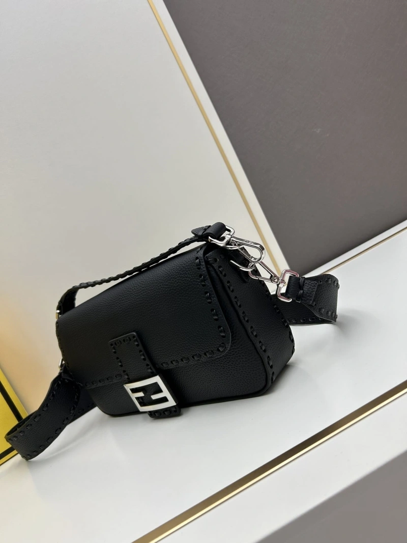 F**di baguette bags 4224-0977
