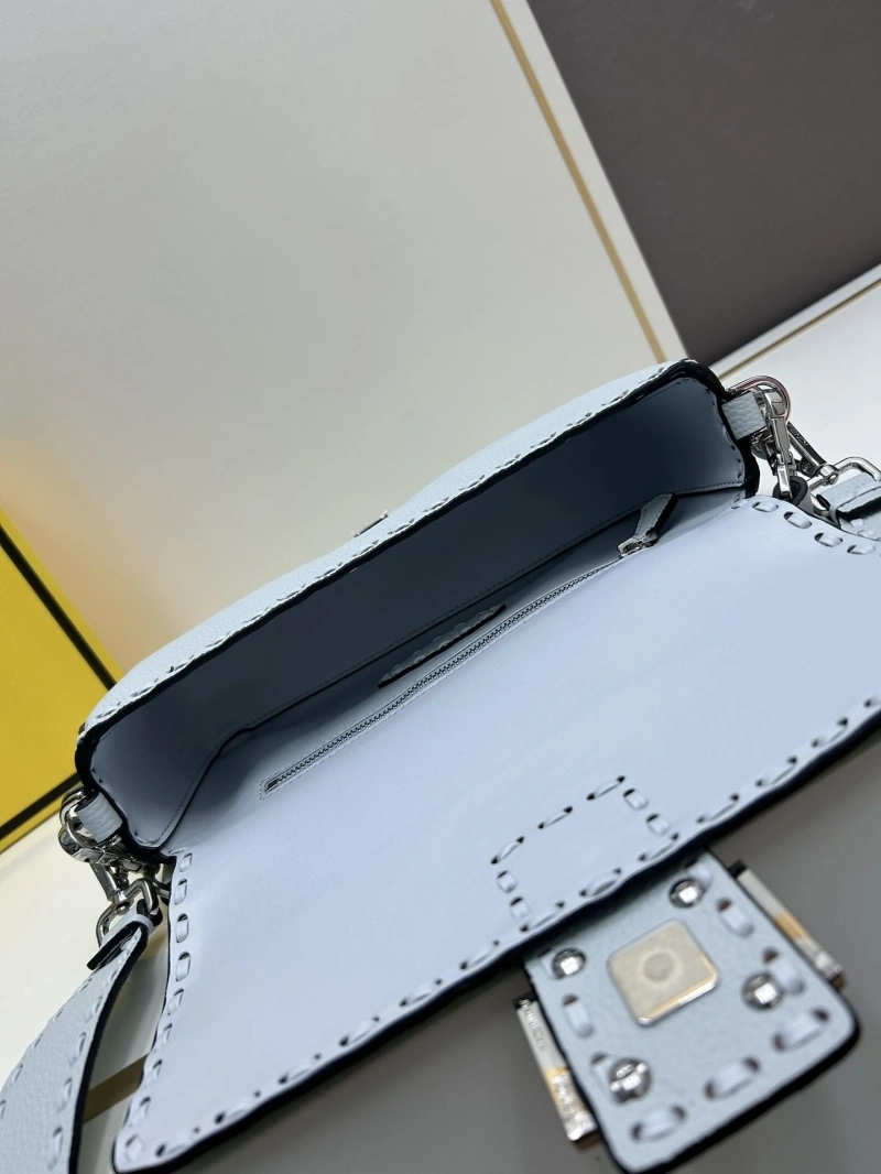 F**di baguette bags 4224-0978