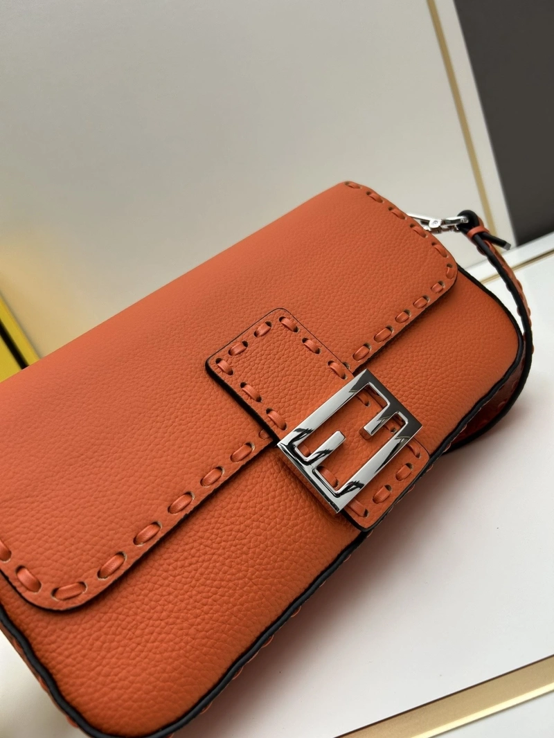 F**di baguette bags 4224-0979