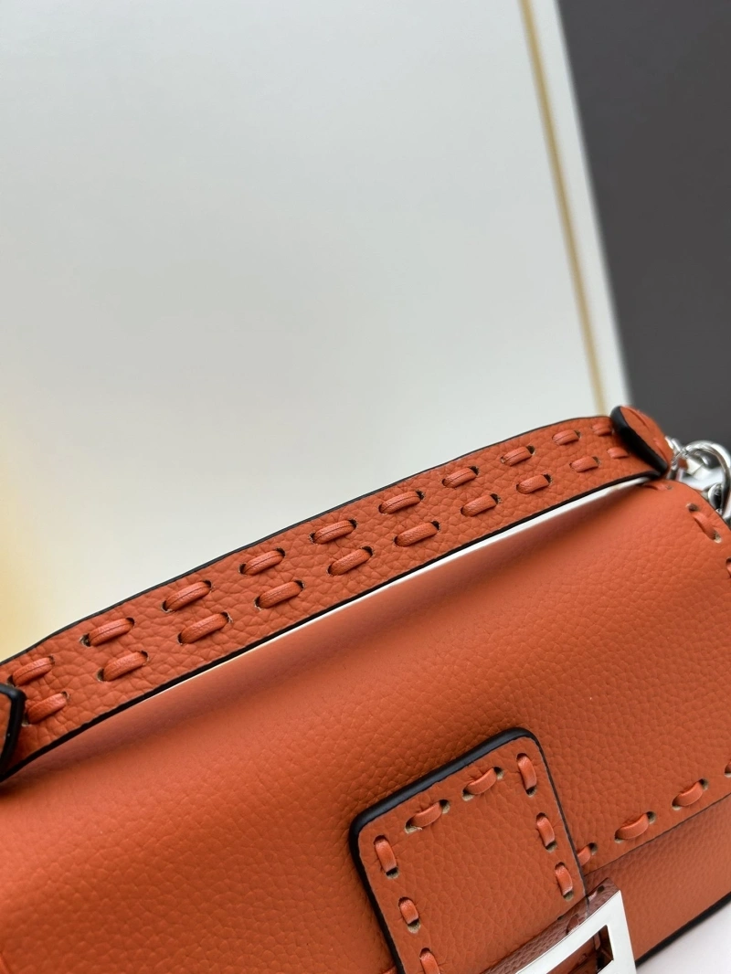 F**di baguette bags 4224-0988