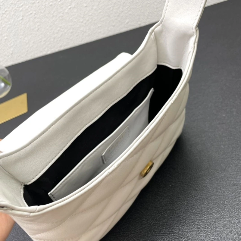 Y51 top handle bags 4224-1539