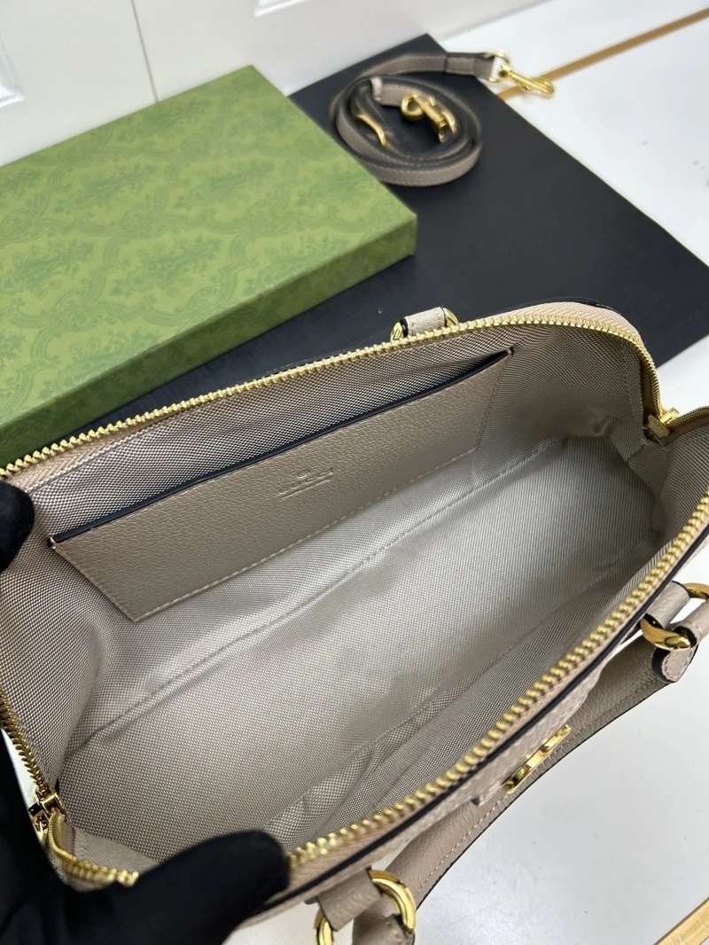 Gvc*1 top handle bags 4224-1821