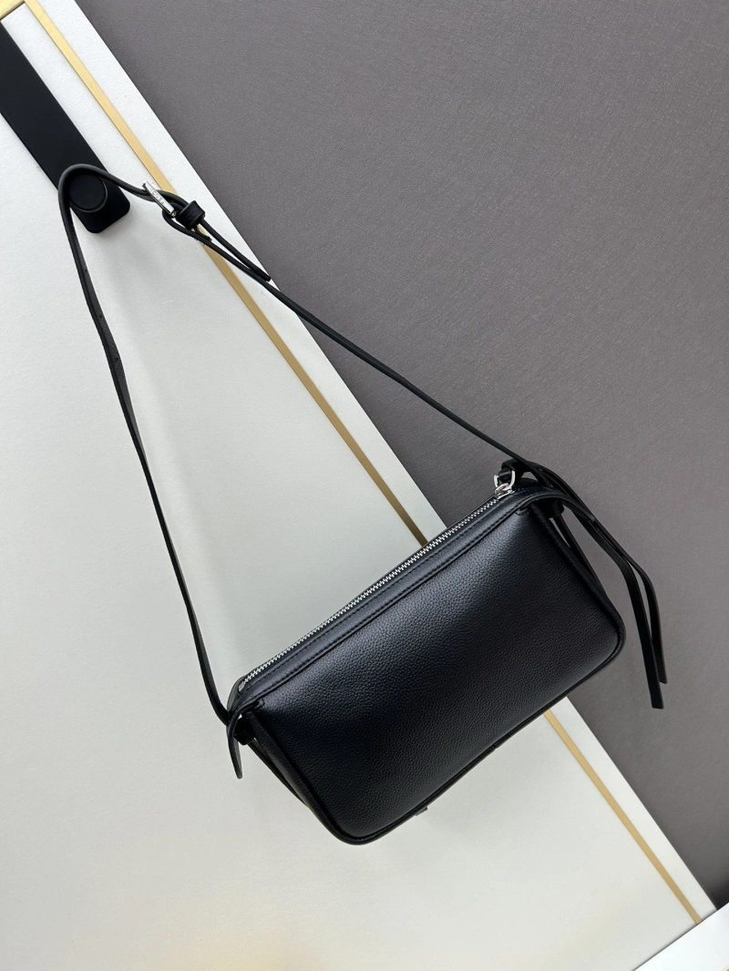 F**di top handle bags 4224-1984