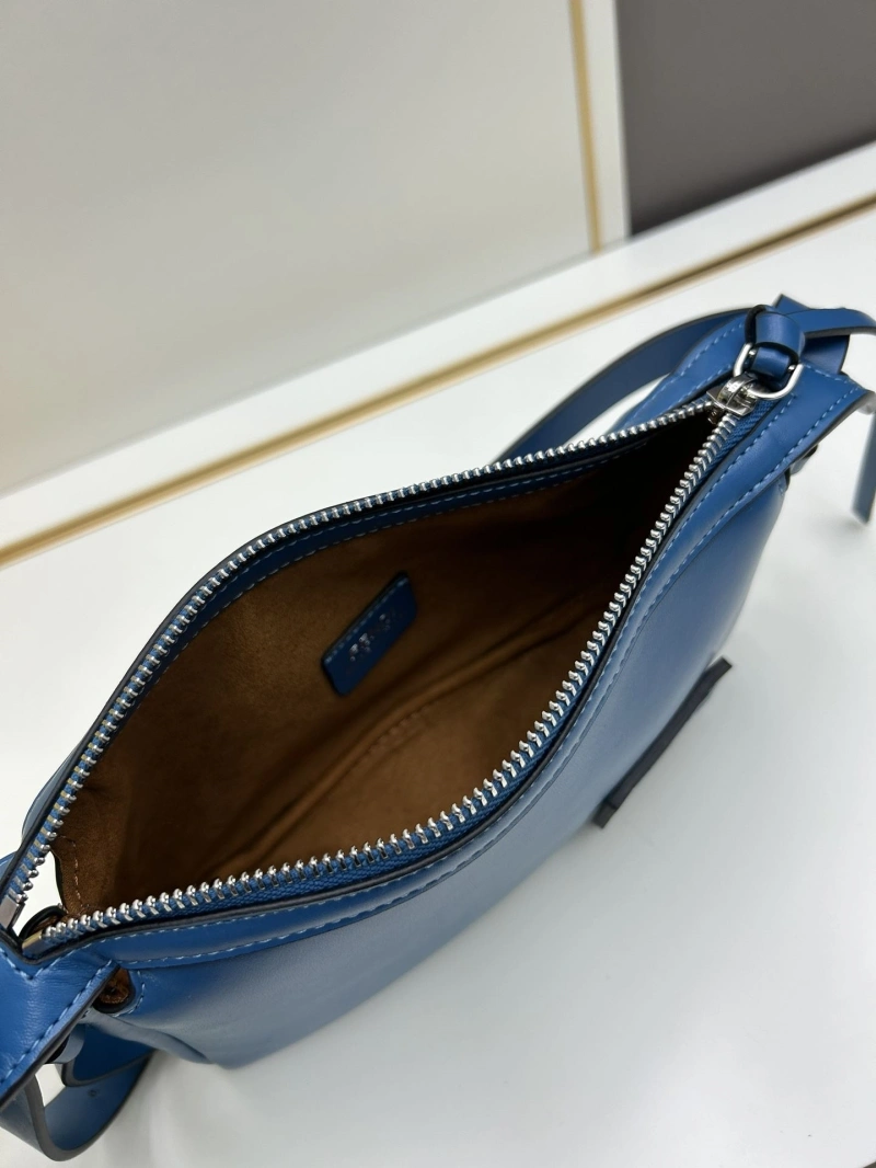 F**di top handle bags 4224-2100