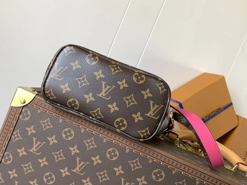 LV Shopping Bags 4233A-0820