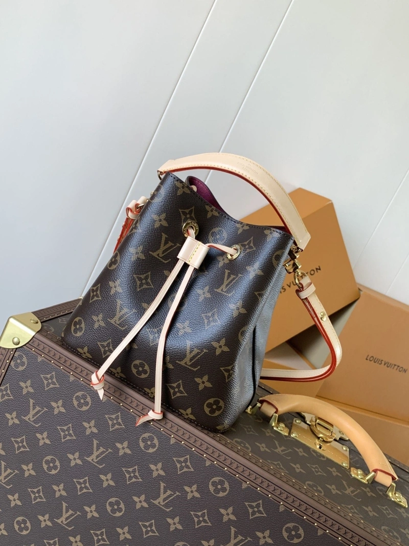 LV Bucket Bags 4233A-0866