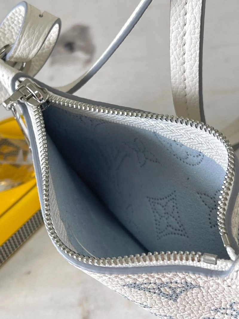 LV Shopping Bags 4233A-1187