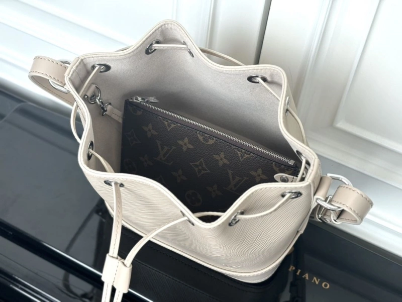 LV Bucket Bags 4233A-1478