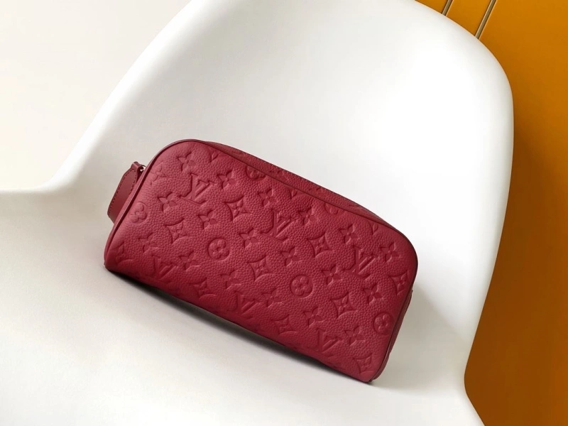 LV Cosmetic Bags 4233A-1531