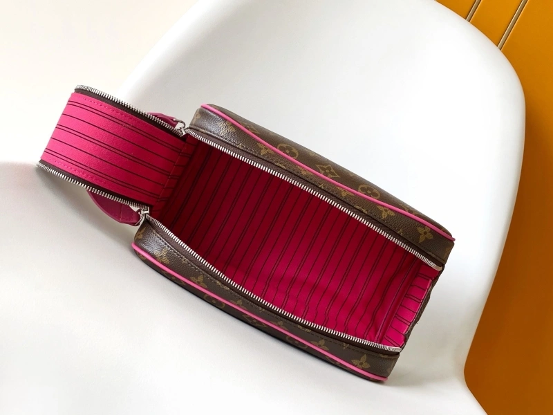 LV Cosmetic Bags 4233A-1566