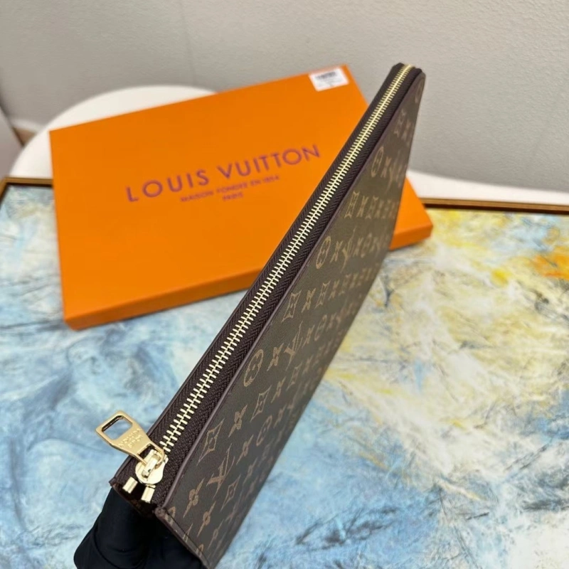 LV Clutch Bags 4233A-2013