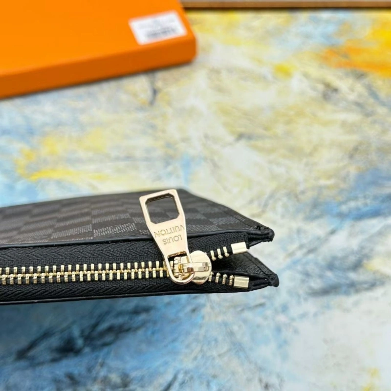 LV Clutch Bags 4233A-2015