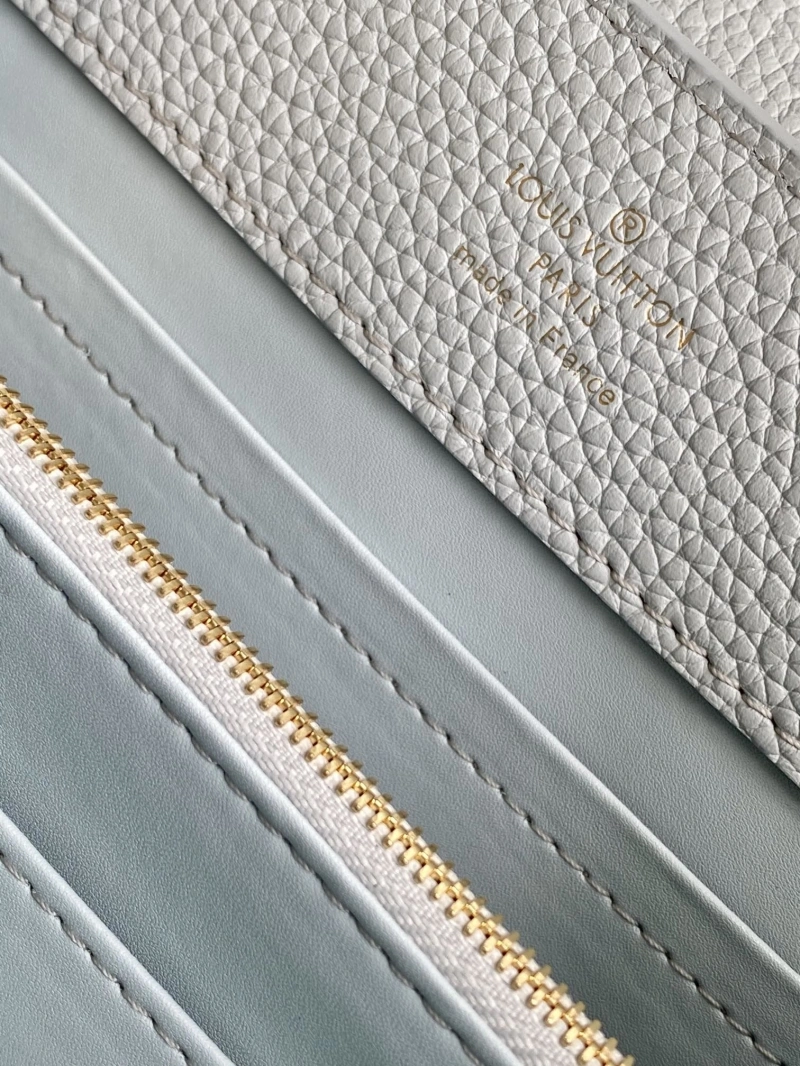 LV Capucines Bags 4233A-2170