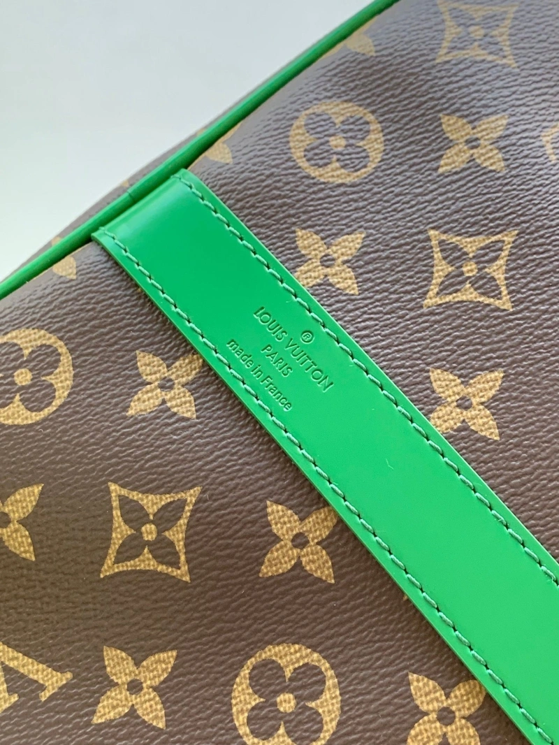 LV Travel Bags 4233G-0194