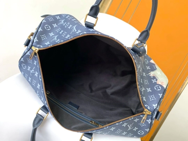LV Travel Bags 4233G-0218