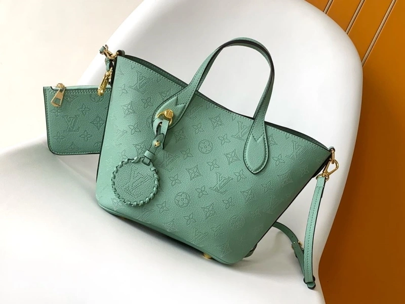 LV Shopping Bags 4233G-0270