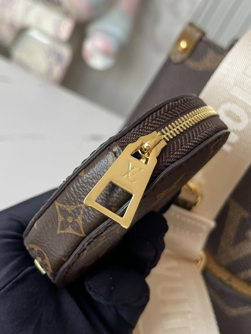 LV Shopping Bags 4233G-0678