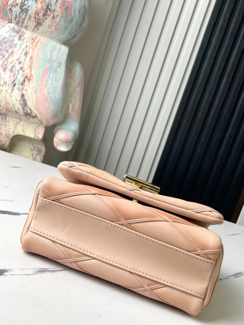 lv twist De*1m bags 4233g-0723
