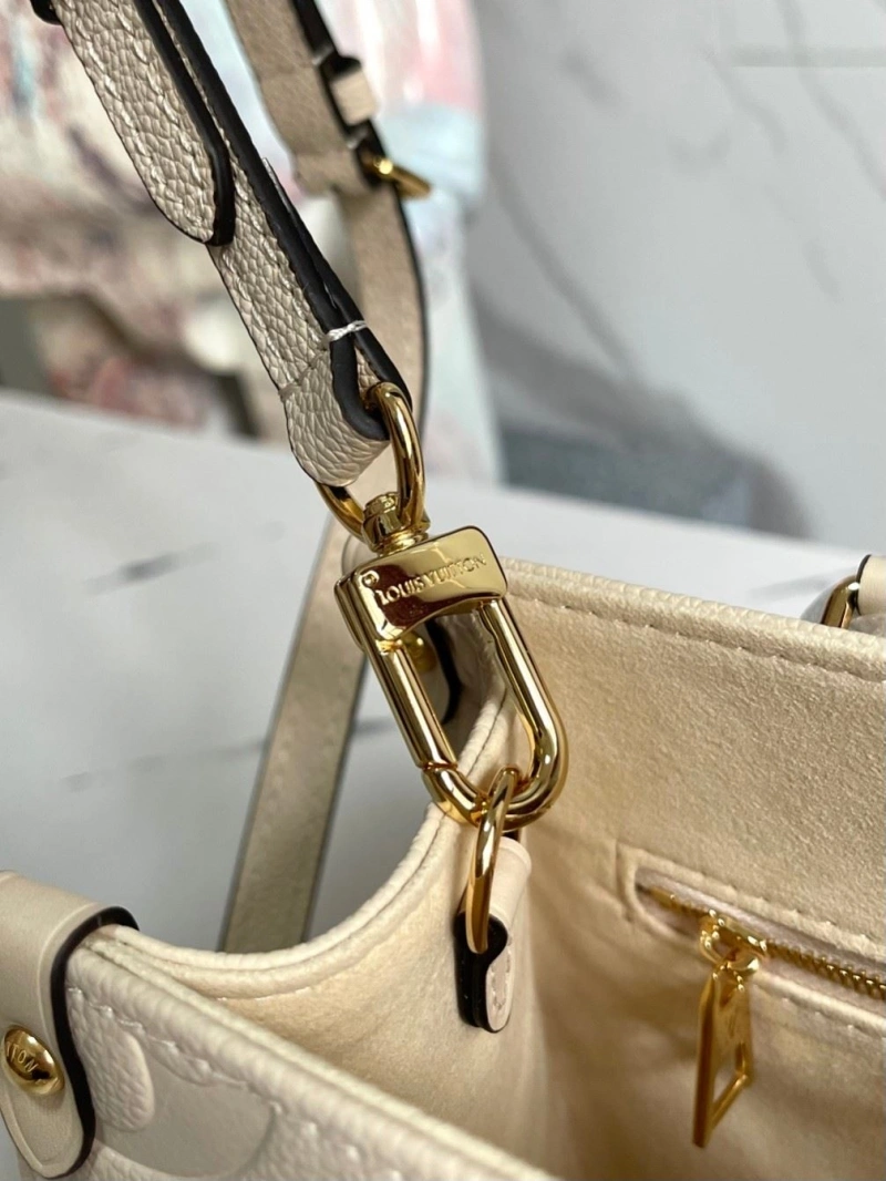 LV Shopping Bags 4233G-0755